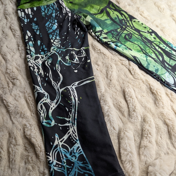 Kristina Benson Medium Green and Black Abstract Women's Leggings - Picture 11 of 13